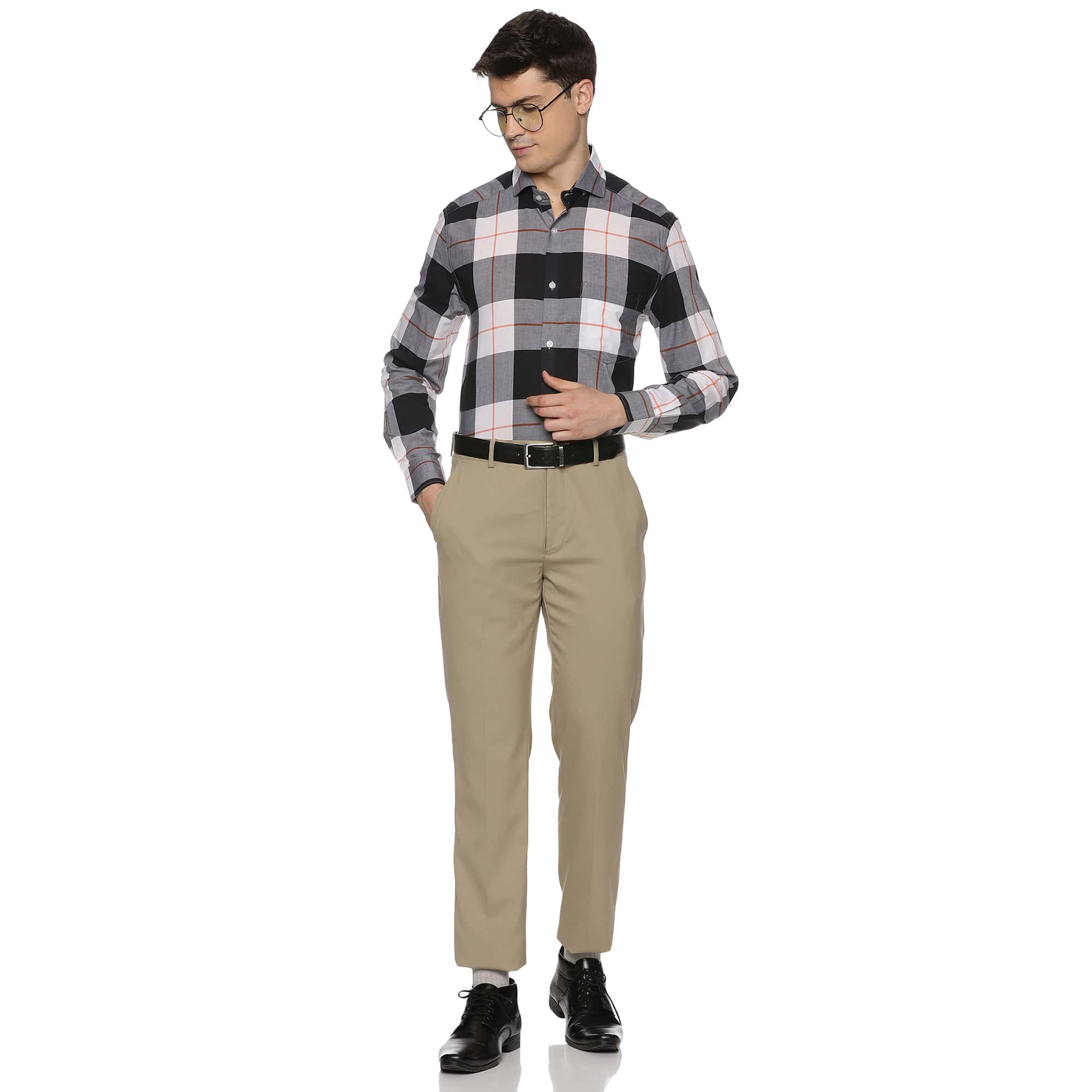 Maverick Cotton Check Shirt In White & Black - Image 5